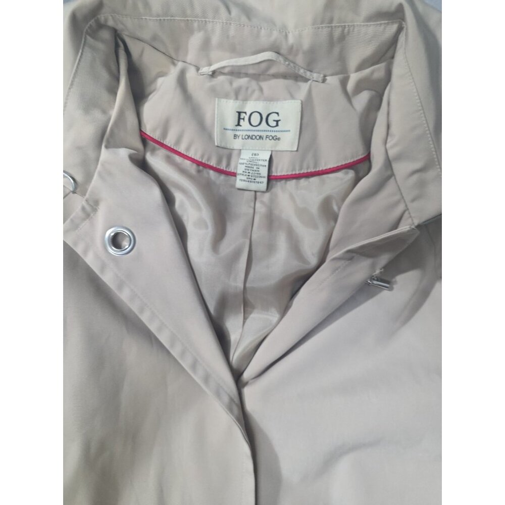 London Fog Trench Coat Womens Size Small.Beige Button Front Weatherwear. HL37 - Picture 4 of 5